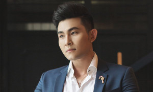 Nguyễn Hồng Ân mời mẹ cùng đóng MV mừng sinh nhật