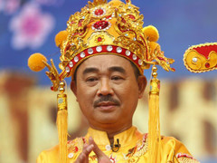 Nghệ sĩ Quốc Khánh chưa được mời đóng vai Ngọc Hoàng trong 'Táo quân 2018'