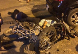 Xe máy kẹp 3 phóng vun vút lao thẳng ô tô, 3 người nguy kịch