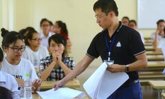 Đề thi học kỳ 1 lớp 12 môn tiếng Anh năm học 2017 tại Long An