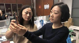 Đòi trả lại iPhone X vì Face ID nhận diện cả đồng nghiệp