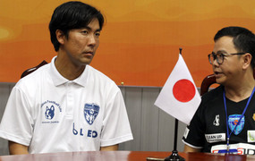 Khác biệt lớn nhất giữa bóng đá Việt Nam - Thái Lan qua con mắt của HLV Nhật Bản