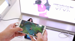 Mua Vivo V7 dịp Giáng sinh, nhận ngay quà tặng giá trị tại Viễn Thông A