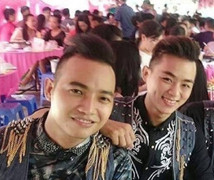 Bạn bè xác nhận 2 ca sĩ Việt qua đời sau tai nạn đâm vào xe tải