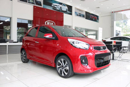 KIA xả hàng tồn kho, hàng loạt mẫu ô tô giảm giá 'sốc'