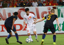 Thần đồng bóng đá Australia quyết phục hận lứa Công Phượng