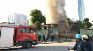 Cháy nhà trên phố Hà Nội, 1 người thiệt mạng