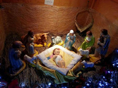 Cách trang trí hang đá Giáng sinh 2017 đẹp mê mẩn