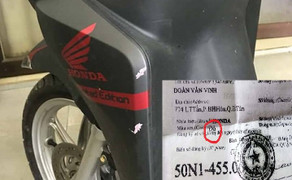 Khách hàng 'tố' cửa hàng sơn lại màu xe Honda bán giá cao ở TP.HCM