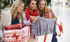 Chuyên gia chỉ 3 cách giúp chị em thoát khỏi 'bẫy mua sắm' dịp Noel và Tết