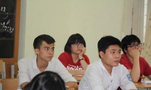 Đề thi môn Toán học kỳ 1 lớp 12 năm 2017 tại Hà Nội