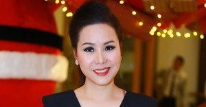 Nữ hoàng doanh nhân Kim Chi diện váy đính 500 viên đá kim cương