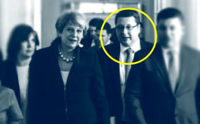 Phiên dịch viên cho Thủ tướng Anh bị bắt sau cáo buộc là gián điệp Nga