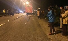 Xe khách Phương Trang chạy tốc độ cao tông chết 2 người ở Huế