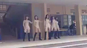 5 cô gái ăn mặc gợi cảm nhảy trước mặt học sinh như trong vũ trường: Sở GD-ĐT Hà Nội lên tiếng
