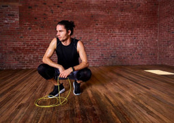 Garmin® trình làng vívosport – Thiết bị đeo theo dõi thông minh tích hợp GPS