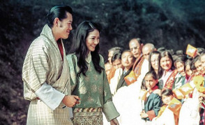 Bí mật về hoàng hậu trẻ nhất thế giới, lên ngôi khi mới 21 tuổi