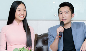 ‘Nàng thơ xứ Huế’ Ngọc Trân dịu dàng trong tà áo dài, thử sức với vai trò MC