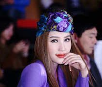 Bảo Thy diện nguyên ‘cây tím’ nổi bật làm giám khảo