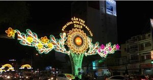 Đăng ảnh cổng chào cùng với quần lót, người đàn ông bị Sở TT&TT mời làm việc