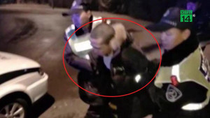 Bi hài tên trộm lên kế hoạch hoạt động chi tiết trong năm mới