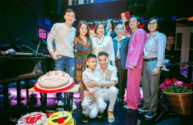 Video: Hoài Linh và Đàm Vĩnh Hưng song ca trên sân khấu sau nhiều năm