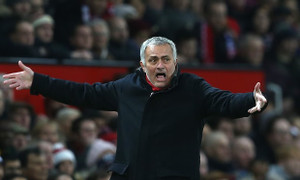 Bị đồn cuốn gói khỏi Man Utd, Jose Mourinho nổi đóa