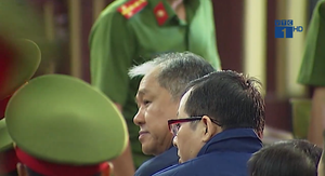 Clip: Hình ảnh đầu tiên trong phiên tòa xử Trầm Bê, Phạm Công Danh