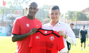 Chủ tịch Công Vinh tiếp tục đón ngoại binh chất lượng cao