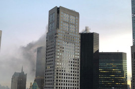 Hoả hoạn xảy ra ở Tháp Trump, khói bốc nghi ngút