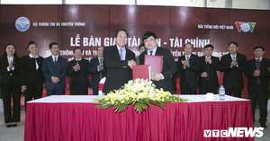 Bàn giao tài sản, tài chính cho Đài Truyền hình kỹ thuật số VTC từ Bộ TTTT sang Đài Tiếng nói Việt Nam