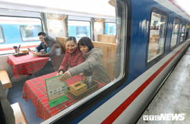 Cận cảnh đoàn tàu sang trọng, dịch vụ đẳng cấp như máy bay khởi hành sáng nay