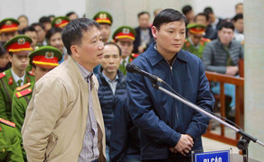 Bị cáo vụ án PVC nói với Trịnh Xuân Thanh: 'Vì ai mà bao nhiêu người phải đến phiên tòa này?'