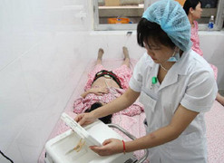 Ca 'vượt cạn' đầy nguy hiểm của bà bầu 18 tuổi khiến bác sĩ toát mồ hôi