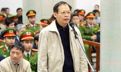 Đồng phạm của bị cáo Đinh La Thăng khóc nức nở khi nói lời sau cùng