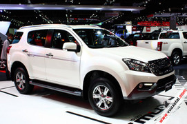 Isuzu giảm mạnh tay mẫu mu-X, giá trị lên tới 114 triệu đồng