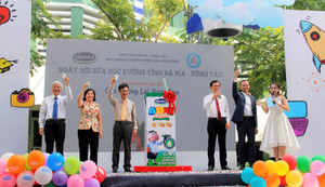 Vinamilk tổ chức ngày hội 'Sữa học đường' năm 2017 tại Bà Rịa - Vũng Tàu