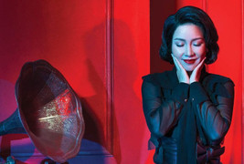 Ca sĩ Mỹ Linh: 'Tôi bị chồng đuổi ra khỏi phòng thu trong lần đầu gặp mặt'