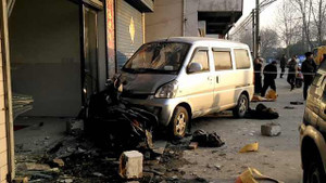 Video: Trộm chó bị chủ nhà rượt đuổi, tông chết trên đường bỏ trốn