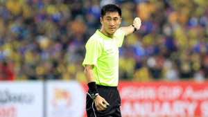 Dân mạng sôi sục vì trọng tài Trung Quốc cầm còi trận chung kết U23 Việt Nam