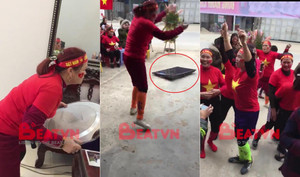 Clip: Nữ CĐV trung niên ném mâm, đập ti vi ăn mừng bàn thắng của Quang Hải