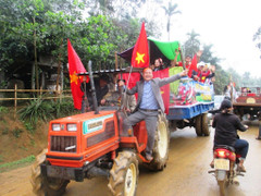 Cả làng hát mừng sinh nhật thủ môn Tiến Dũng sau trận chung kết