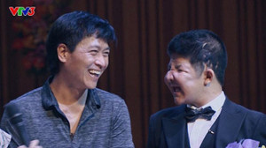 Diễn viên Quốc Tuấn đưa con trai đi Maroc đón Tết