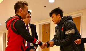 Thấy Đàm Vĩnh Hưng từ xa, Bùi Tiến Dũng phản ứng bất ngờ