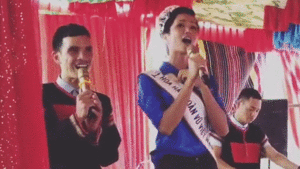 Video: Hoa hậu H'Hen Niê tự tin khoe giọng hát ngọt ngào bằng tiếng Ê Đê