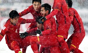 Siêu phẩm trên tuyết của Quang Hải vô đối trong cuộc bầu chọn bàn thắng đẹp