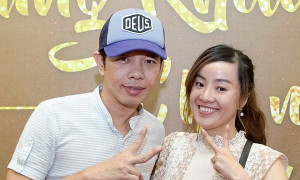 Vợ chồng Thái Hòa tình tứ, rạng rỡ hội ngộ dàn diễn viên ‘Em chưa 18’