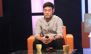 Xuân Trường nói tiếng Anh như gió đốn tim người hâm mộ