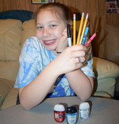 Mắc bệnh ‘lạ’, cô bé ngộ độc vì ăn bút chì