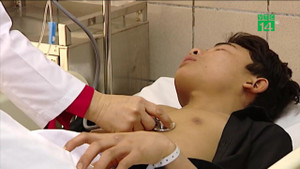 Vừa uống rượu vừa hút thuốc lào, nam thanh niên phải cấp cứu